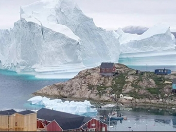 Η Γροιλανδία λιώνει γρηγορότερα