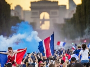 Η Γαλλία πανηγυρίζει για την κατάκτηση του τροπαίου, οι Ρώσοι πρέπει να αισθάνονται ικανοποιημένοι: η διεξαγωγή του Παγκοσμίου Κυπέλλου Ποδοσφαίρου υπήρξε άψογη, ενώ τους άφησε και κέρδη.