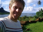 Νορβηγός δημοσιογράφος ταξίδεψε και στις 198 χώρες της γης