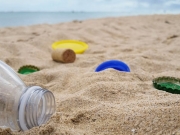 Καθαρισμός παραλίας  στα Μεσάγγαλα