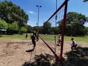 Τρία γήπεδα beach volley και τουρνουά