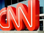 CNN: Δεν προβλέπεται άμεσα έξοδος από την κρίση