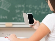 Απαγορεύονται τα κινητά στα σχολεία