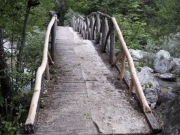 Ανακατασκευή και συντήρηση ξύλινων γεφυριών στον Ολυμπο