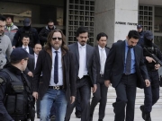 Παραμένουν υπό κράτηση οι 8 τούρκοι αξιωματικοί