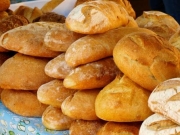 Ψωμί για 4 ημέρες από τα αρτοποιεία της Λάρισας