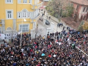 Στους δρόμους χιλιάδες φοιτητές στην Αλβανία