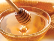 Καμαρώνει η Αρναία για το βραβευμένο μέλι της