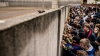 ΜΑΚΡΟΝ: Να φανούμε αντάξιοι εκείνων που έριξαν το Τείχος του Βερολίνου