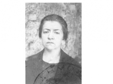 Ιουλία Σάπκα (1883-1932). Φωτογραφία διαβατηρίου, έκδοσης του 1927, λίγα χρόνια πριν τον θάνατό της