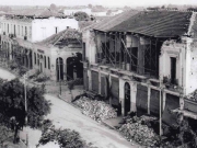 - Η οδός Αλεξάνδρας (σημερινή Κύπρου) βομβαρδισμένη (1941). Συλλογή Αγγ. Αβδανά.