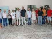 Μέλη του παραρτήματος Λάρισας της ΕΜΕ, με τους καθηγητές μαθηματικούς που διδάσκουν στο μαθηματικό σχολείο.