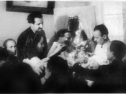 Στιγμιότυπο από τη βάπτιση του μικρού Στέφανου, γιου του Νικ. Στουρνάρα.  Ανάδοχος ο Γεώργιος Βαλσάμης. 9 Ιουνίου 1949. Αρχείο Χάιδως Βαλσάμη-Πανέλα