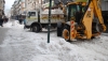 Στη Φλώρινα μεταφέρουν το χιόνι με φορτηγά