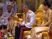 Ο βασιλιάς της Ταϊλάνδης παρουσίασε την ερωμένη μπροστά στη σύζυγό του