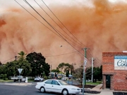 Αμμοθύελλα «κατάπιε» πόλη στην Αυστραλία
