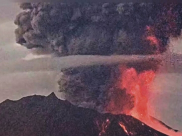 Θεαματική έκρηξη ηφαιστείου