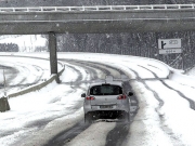 Σφοδρή χιονόπτωση πλήττει τη Ρουμανία