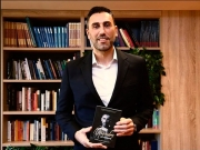 Ο Δήμος Ντικούδης παρουσίασε  το βιβλίο του «All Around»