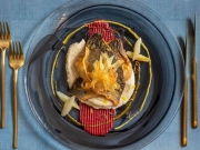 Φιλέτο λαβράκι σωτέ με πουρέ σελινόριζας, κρέμα από ψητό παντζάρι και λάδι αβοκάντο