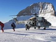 Ελικόπτερο Super Puma διέσωσε ζευγάρι στη Σκόπελο (VIDEO)