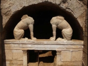 Ανατροπές στη χρονολόγηση του τάφου της Αμφίπολης