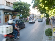 Μπαίνουν «φράχτες» στην οδό Κύπρου
