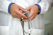 ΙΣΛ: «Απαράδεκτο το αυταρχικό ύφος του υπουργού Υγείας»