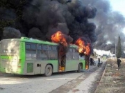 Συρία: Στην πυρά ρίχνουν αντάρτες λεωφορεία για την απομάκρυνση αμάχων