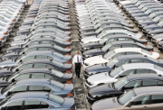 Βουτιά 35,2% στην αγορά αυτοκινήτου το 10μηνο
