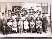 Μαθητές της Β’ Γυμνάσιου Αρρένων Λαρίσης,  έβδομης τάξης  - σχολικού έτους 1955 -1956.