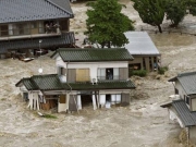 Τουλάχιστον 15 νεκροί από πλημμύρες