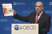 ΟΟΣΑ: Ύφεση 0,3% το 2014 στην Ελλάδα