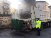 Πλένονται καθημερινά 70 κάδοι  με ειδικό απολυμαντικό υγρό στα Τρίκαλα