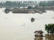 Βόρεια Κορέα: 133 νεκροί, 395 αγνοούμενοι από τις πλημμύρες