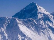 Εννιά ορειβάτες πάτησαν στην κορυφή του Εβερεστ
