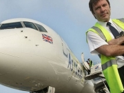 Ο Μπρους Ντίκινσον πιλότος στην παρθενική πτήση της Air Djibouti