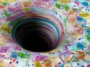 «Τρύπα» 4,1 δισ. ευρώ στα έσοδα 8μήνου