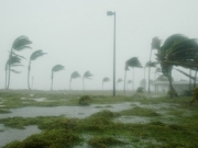 Εκκένωση των νοτιοανατολικών παραλίων στις ΗΠΑ, λόγω τυφώνα Μάθιου
