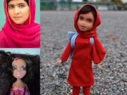 Mεταμορφώνει κούκλες σε γυναίκες - σύμβολα