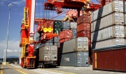 ΕΛΣΤΑΤ: Μείωση 0,9% στο δείκτη τιµών εισαγωγών στη βιομηχανία τον Δεκέμβριο πέρυσι