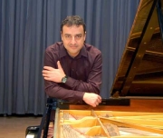 3 πιανίστες - 4 εποχές... στο Δημοτικό Ωδείο Λάρισας