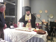 Εκοψαν την πρωτοχρονιάτικη πίτα τους οι Ντόπιοι στα Φάρσαλα