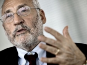 Αποχώρηση της Ιταλίας από την ευρωζώνη αναμένει ο Τζόζεφ Στίγκλιτς