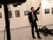 Εκτέλεση του Ρώσου πρέσβη στην Άγκυρα (video)