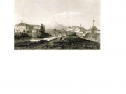 Η Λάρισα όπως την κατέγραψε το 1912 ο Henry Holland στο περιηγητικό βιβλίο του. Από αριστερά ο Mevlevihane, η γέφυρα του Πηνειού, ο Τρανός μαχαλάς στον Λόφο και το τζαμί του Χασάν μπέη