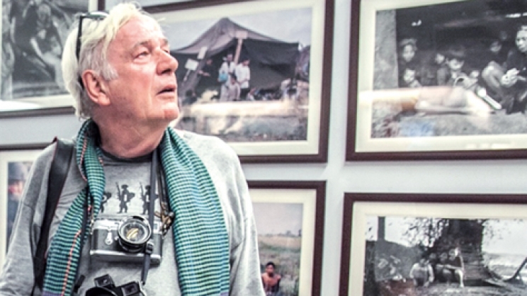 Πέθανε ο φωτογράφος-θρύλος του πολέμου του Βιετνάμ