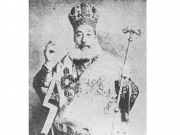 Ο μητροπολίτης Λαρίσης Αμβρόσιος Κασσάρας (1844-1918) με την αρχιερατική του στολή. Περ. «Θεσσαλικά Χρονικά». 1935