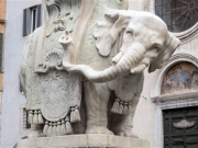 Βάνδαλος «ακρωτηρίασε» τον ελέφαντα του Μπερνίνι στη Ρώμη