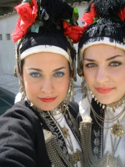 Μαθήματα ελληνικού χορού και πολιτισμού